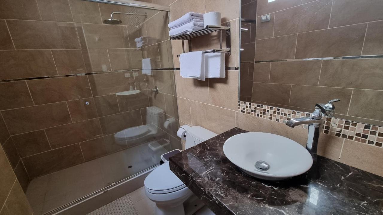 Hotel Imperio Real Trujillo Eksteriør billede