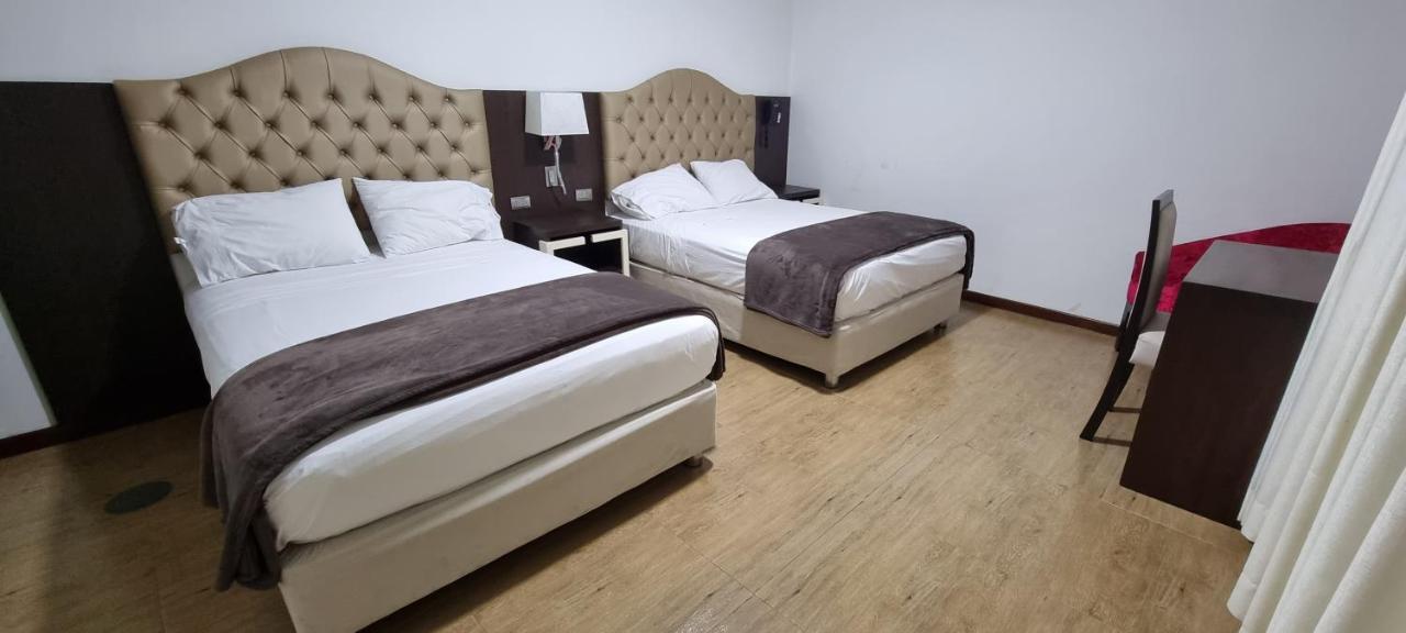 Hotel Imperio Real Trujillo Eksteriør billede