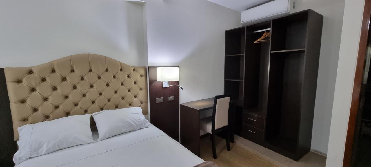 Hotel Imperio Real Trujillo Eksteriør billede