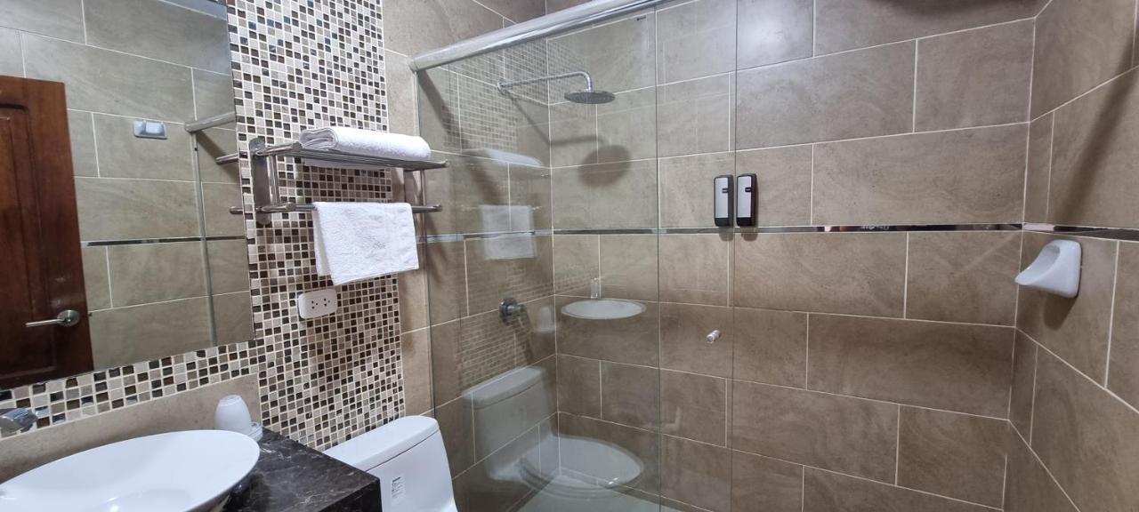 Hotel Imperio Real Trujillo Eksteriør billede