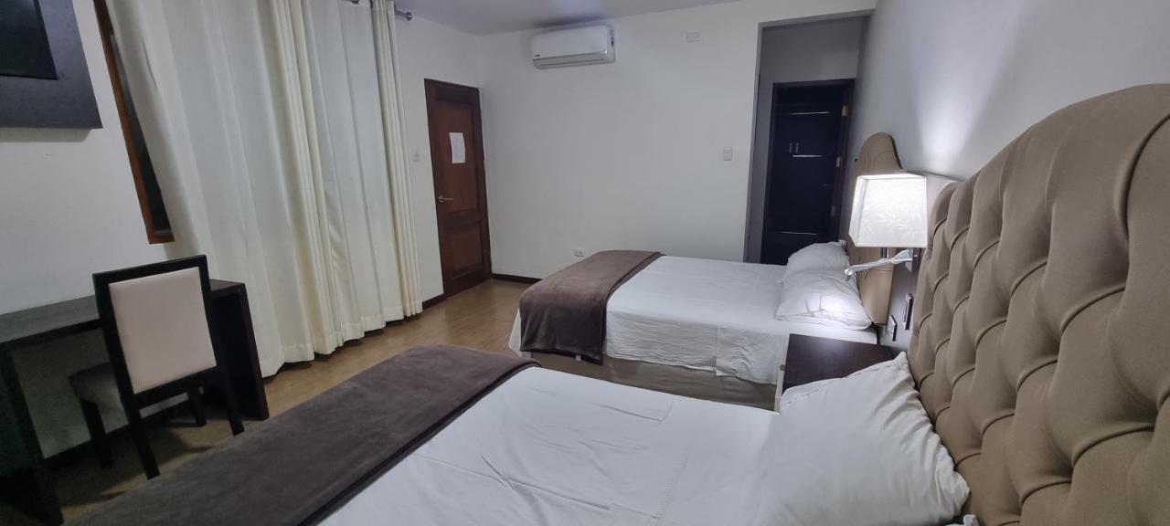 Hotel Imperio Real Trujillo Eksteriør billede